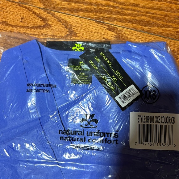 Xxs medical / vet scrubs new - Picture 2 of 3